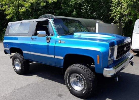 Redan put this soft top on my 1975 Chevy K5 Blazer.  Meticulous work & looks great.  Showed me how to put it up and take it down!  A+++ TY!