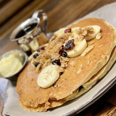 Spring-menu Granola Banana Pancakes