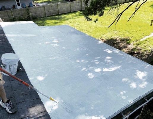 Flat roof coating