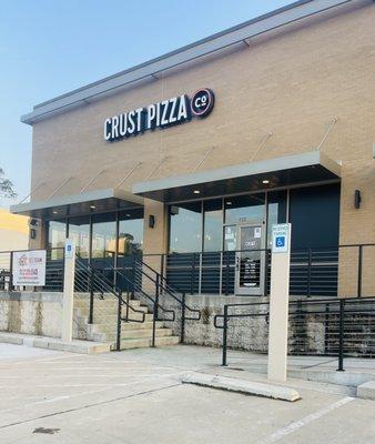 Crust Pizza Co.