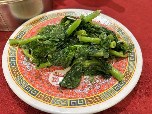 Sauteed Snow Pea Tips with Garlic