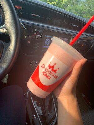 20 oz strawberry Gladiator Smoothie