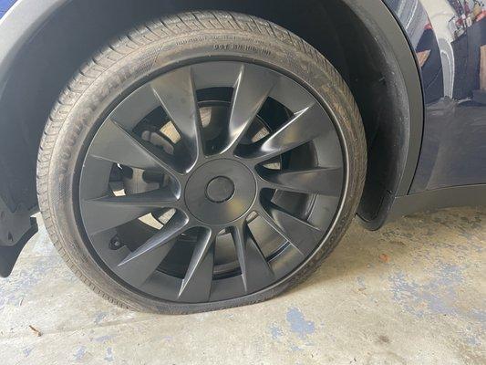 Tesla Model Y flat fixed quickly and professionally by Eagle Tire