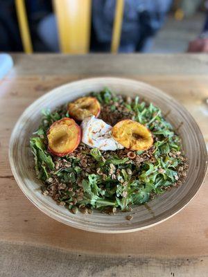 Burrata and arugula salad