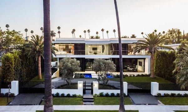 Address: 521 N Canon Road Beverly Hills
 Area: 16,450 SQFT
 GC: Roman James Design Build
 Architect: Roman James Design Build