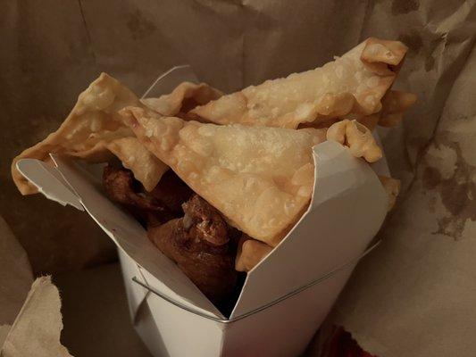 Chinatown appetizer platter with Crab Rangoon, chicken wings, pork spare ribs (on the bone, the best, most juicy choice, IMO) $14.95