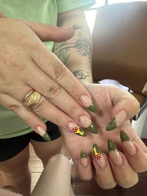 Fiancées nails