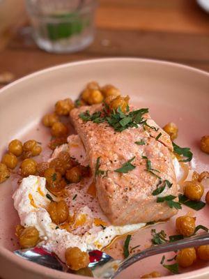 Salmon with burrata