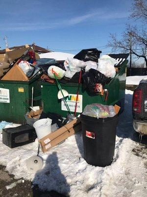 Dumpter cleaning up