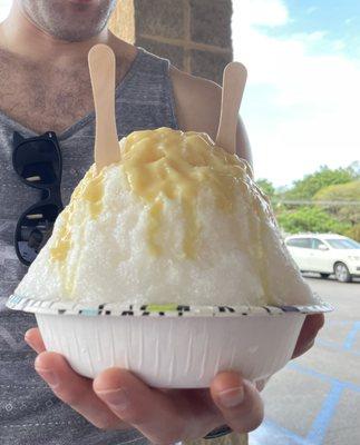 Large ice shave in a bowl