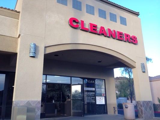 Entrance to Legend Cleaners in Ahwatukee