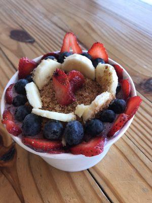 Seasonal Açaí Bowl! Topped with strawberries, blueberries, bananas, and granola! Yummy!!!