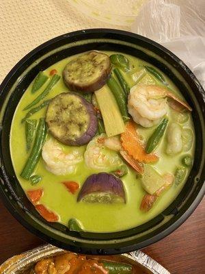 Curry shrimp in green sauce