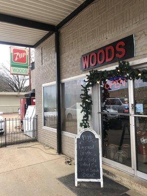 Woods Grocery