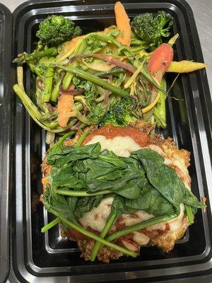 Chicken Parmesan, Spinach, Veggie Noodles, House Made Marinara Sauce