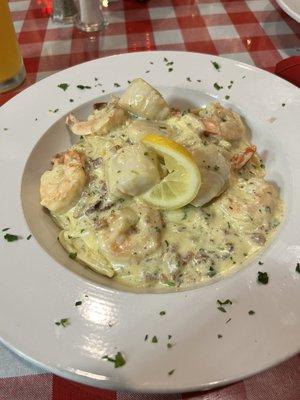 Shrimp and Scallop Carbonara