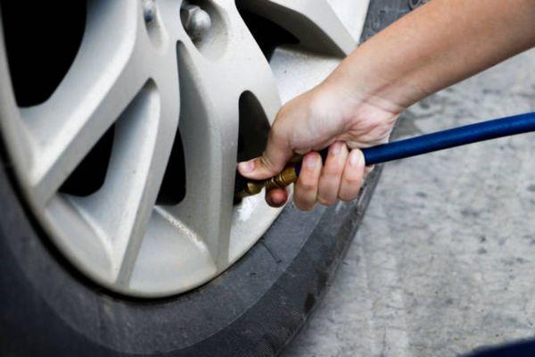 Flat tire change or plug service