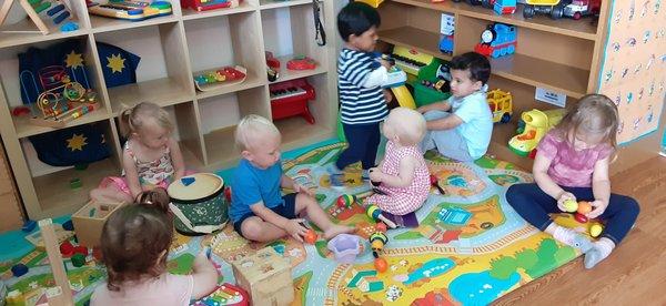 Happy Toddlers Play Group Day Care