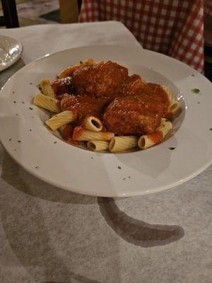 Rigatoni Bolognese