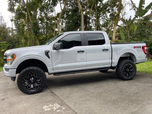 F150 STX 2022 - 6" BDS lift, Fuel Assault wheels 20x9 and Nitto Ridge Grapplers 35x12.5 tires