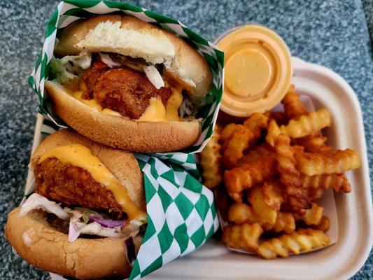 Double slider with fries