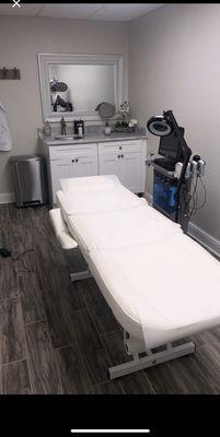 Hydrafacial room