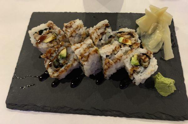 Tuna and avocado roll