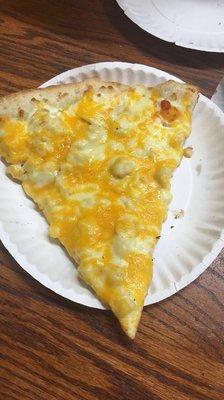 Mac and cheese pizza. Sober or drunk I really like this pizza!!!