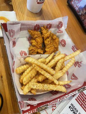 Tenders with fries