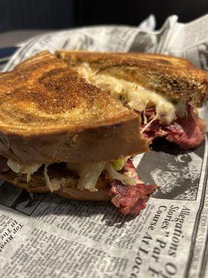 Corned beef Reuben