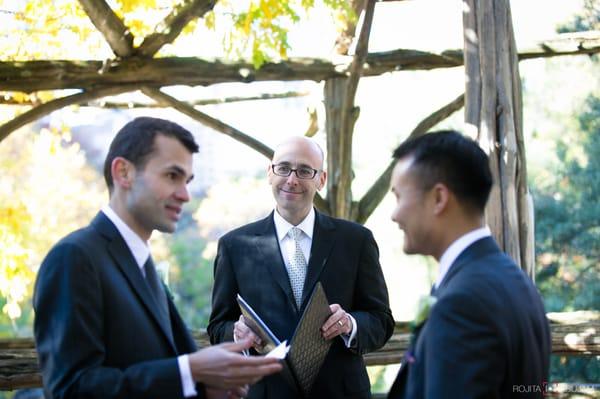 I love Central Park weddings!