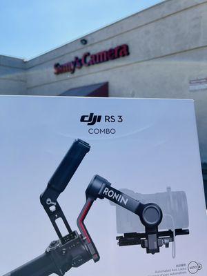 Samy's rocks!! They had the gimbal combo I wanted in stock and same price as Amazon woohoo!!