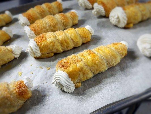 Cream horns