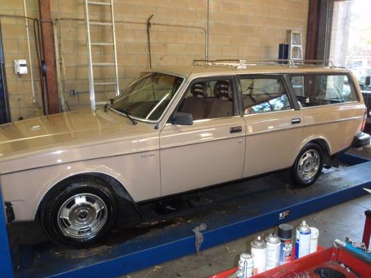 Love this 1982 Volvo 245 DL affectionately known as "Silly Putty"