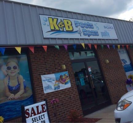 K & B Pools & Spas