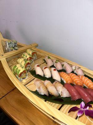 Sushi for 2 platter