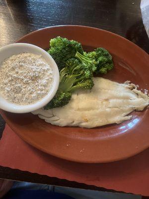 Cod with broccoli and cottage cheese