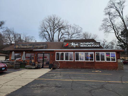 Restaurant front