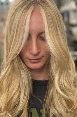 Blonde highlight, hand painted balayage done by Albert!