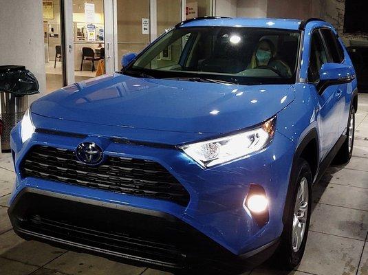 2021 RAV4 Hybrid XLE