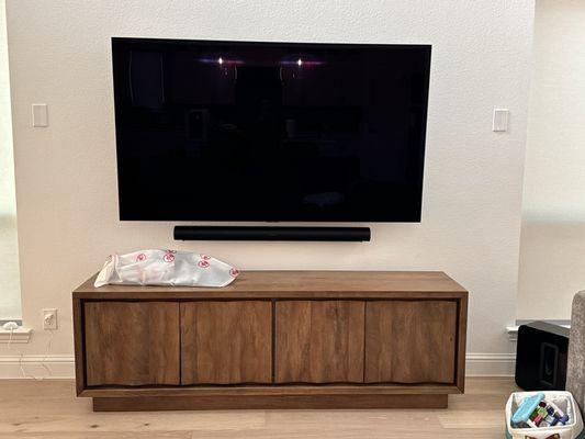 77inch LG TV (with full motion mount) and soundbar (with mount)