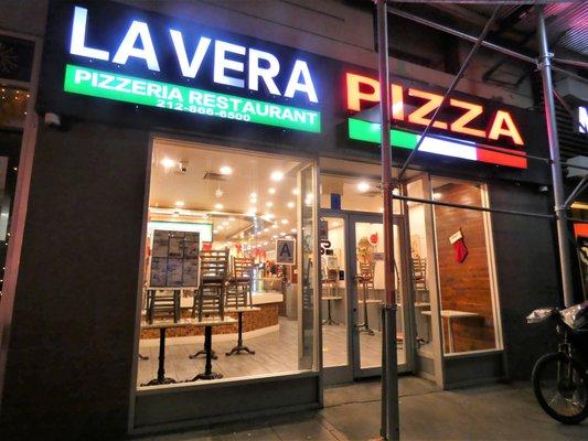 La Vera Pizza on West 95th-96th Street and B'way. Bad experience on November 29, 2022.