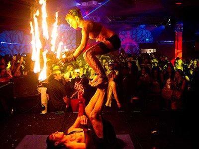 Acrobatic performers, fire spinning and more.