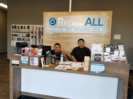 Pete the manager is awesome! Everyone here was friendly! Unlike other shops where they only fix iphones, here they do it all!