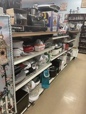 Great selection of kitchen tools and appliances!