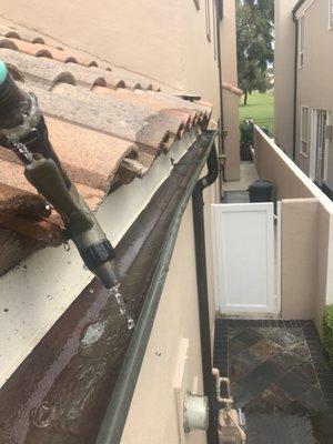 Best gutter cleaner