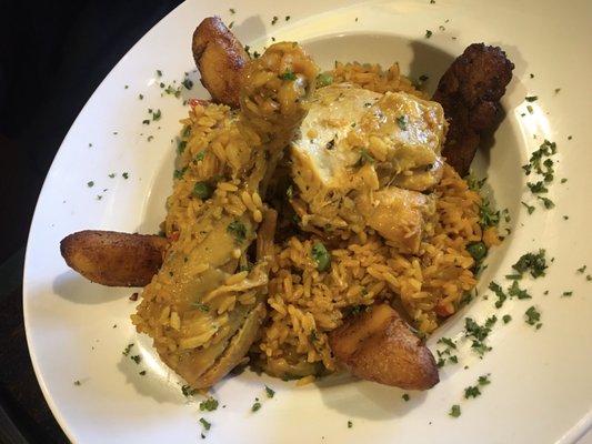 Arroz con Pollo a la Cerveza Lunch ($8.95)