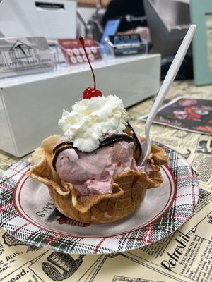 Peppermint Sundae in a waffle bowl