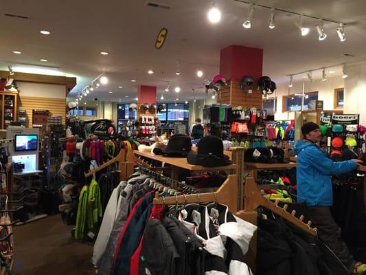 Ski and Snowboard Shop Keystone