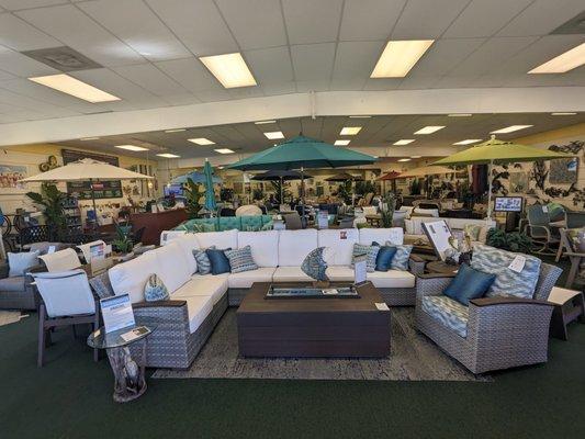 Leaders Furniture of Tampa